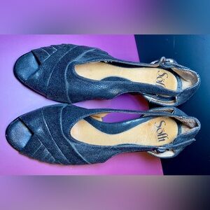 SOFFT‎ Black Textured Peep Toe Pumps Women's size 7.5 M Heel